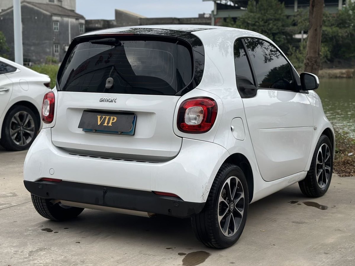 smart fortwo  2015款 1.0L 52千瓦硬頂激情版圖片