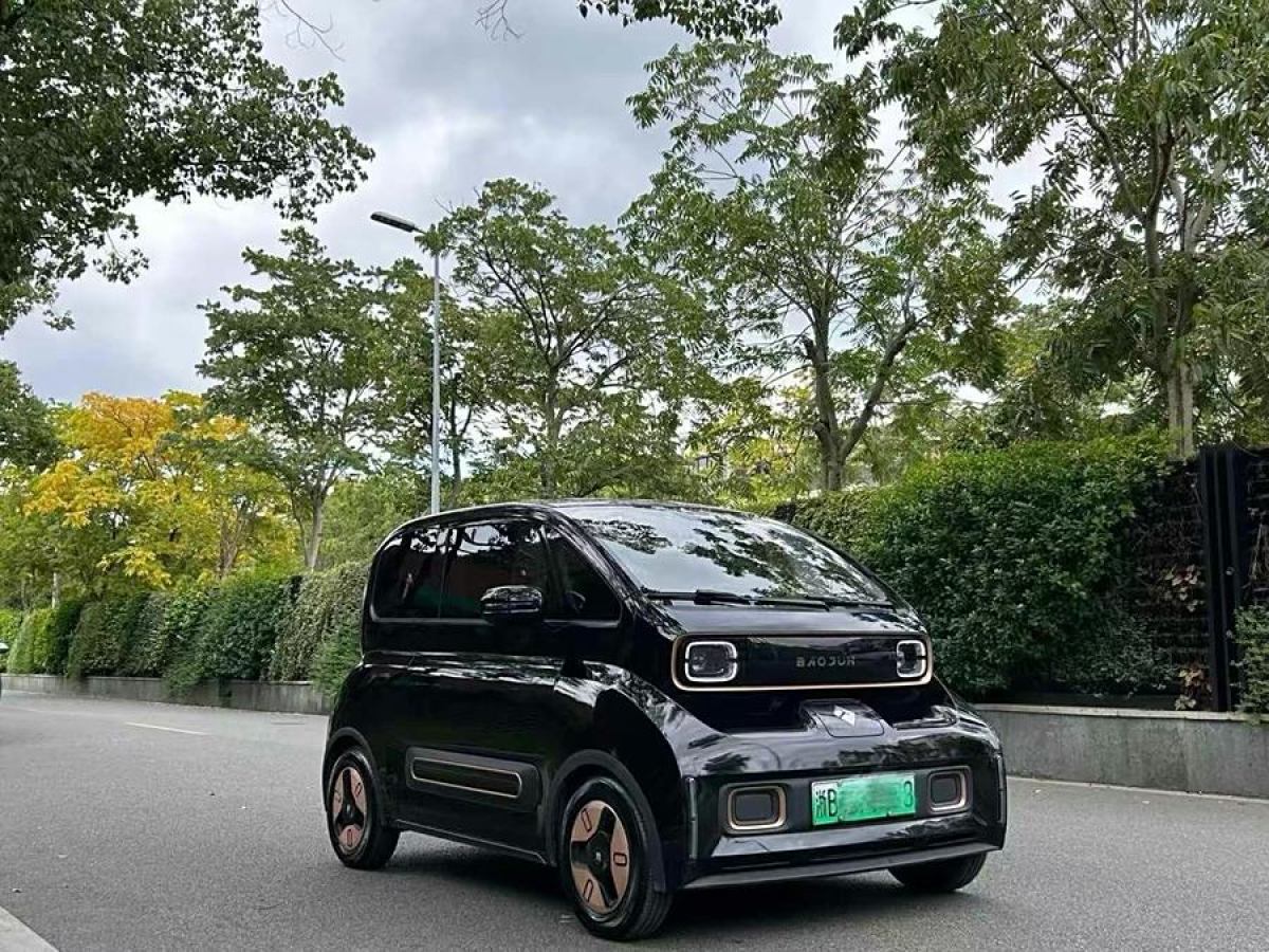 寶駿 寶駿KiWi EV  2022款 藝術(shù)家輕享版 三元鋰圖片