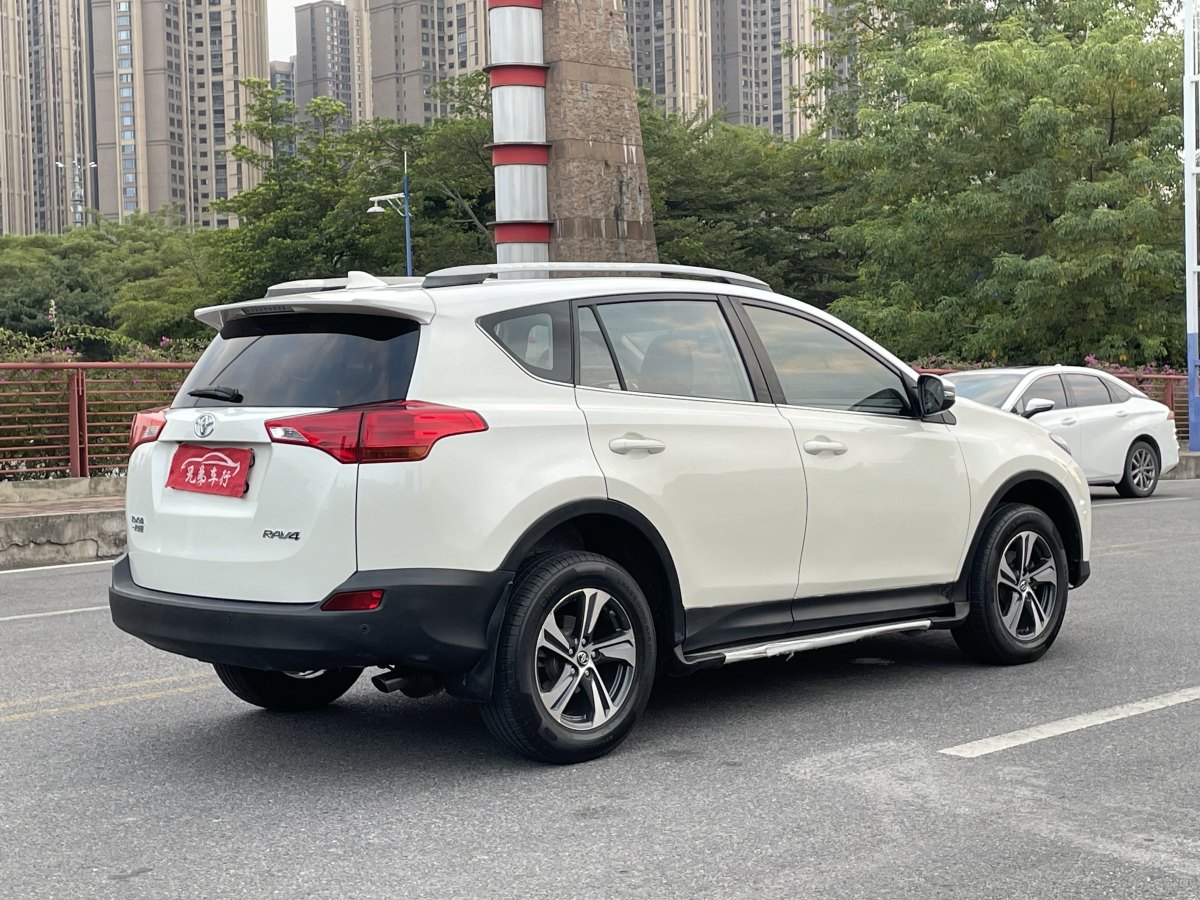 豐田 RAV4  2018款 榮放 2.0L CVT兩驅(qū)風(fēng)尚版圖片