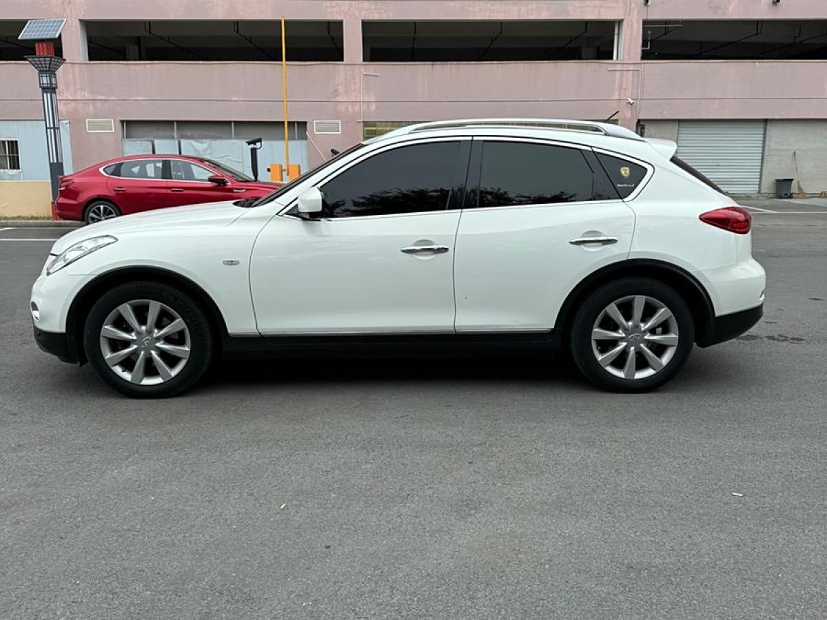 英菲尼迪 QX50  2013款 2.5L 兩驅優(yōu)雅版圖片