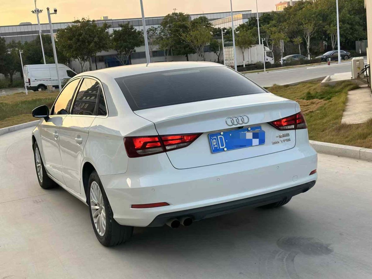 奧迪 奧迪A3  2014款 A3 35 Sportback時(shí)尚型圖片