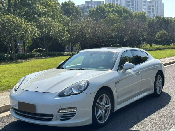 保时捷 Panamera  2013款 Panamera 4 Platinum Edition 3.6L