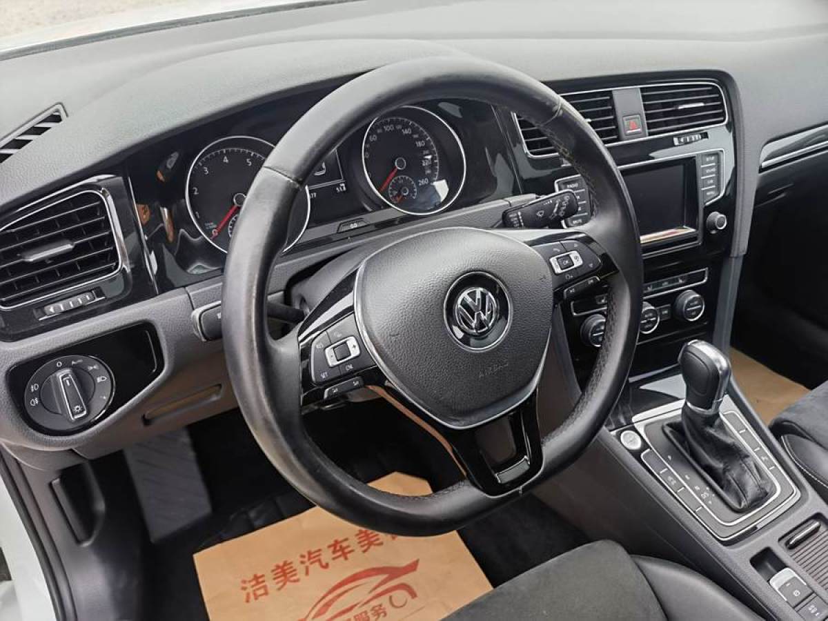 大眾 高爾夫  2015款 1.4TSI 自動旗艦型圖片