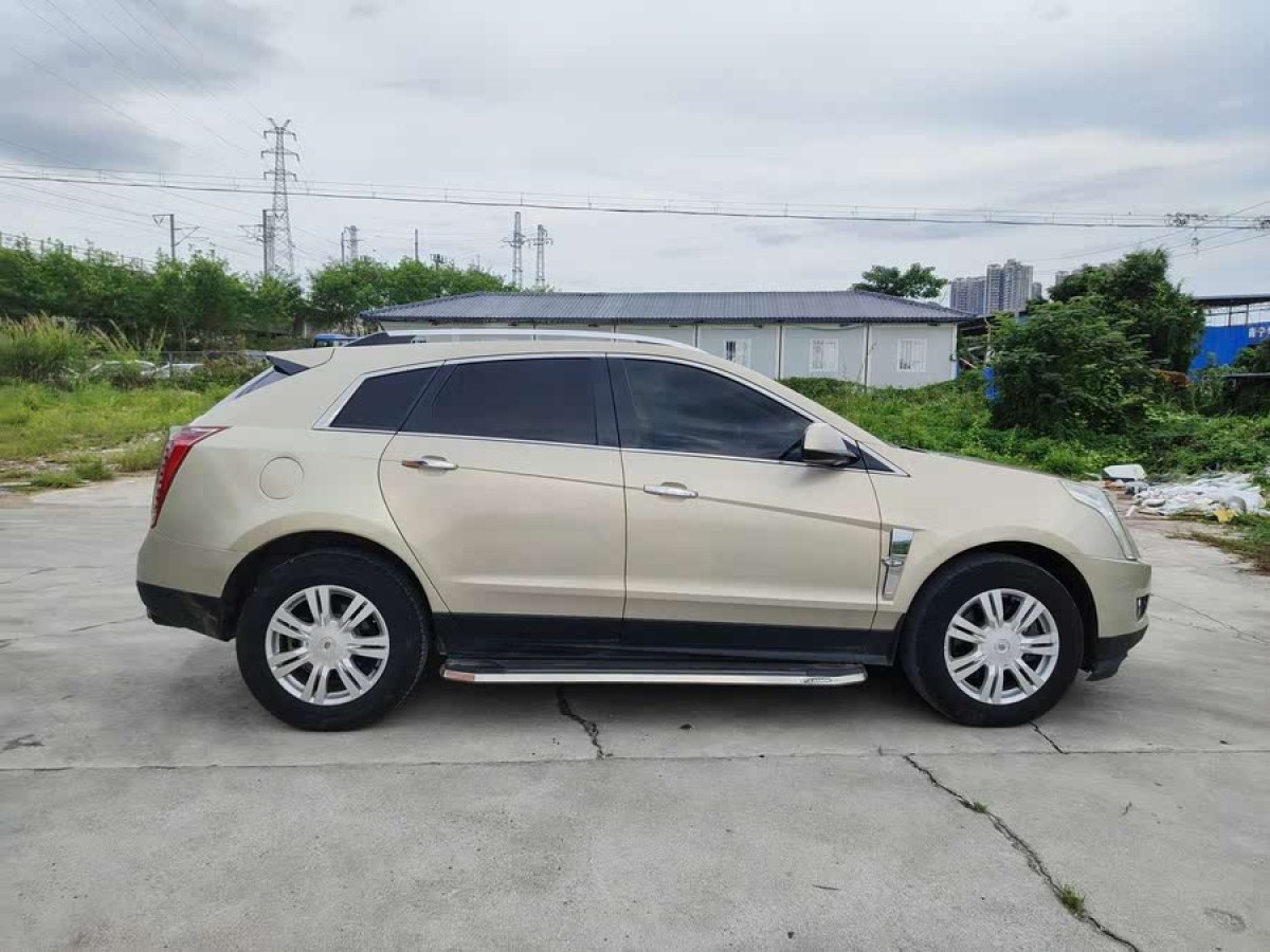 凱迪拉克 SRX  2011款 3.0L 豪華型圖片