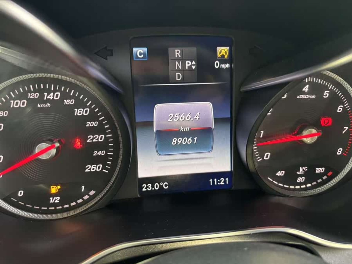 奔馳 奔馳GLC  2016款 GLC 260 4MATIC 動(dòng)感型圖片