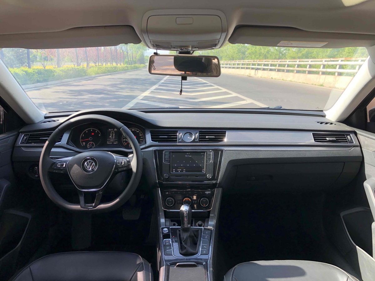 2019年2月大眾 帕薩特  2016款 330TSI DSG尊榮版