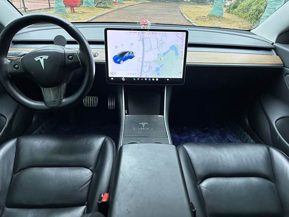 特斯拉 Model 3  2019款 標準續(xù)航后驅(qū)升級版圖片