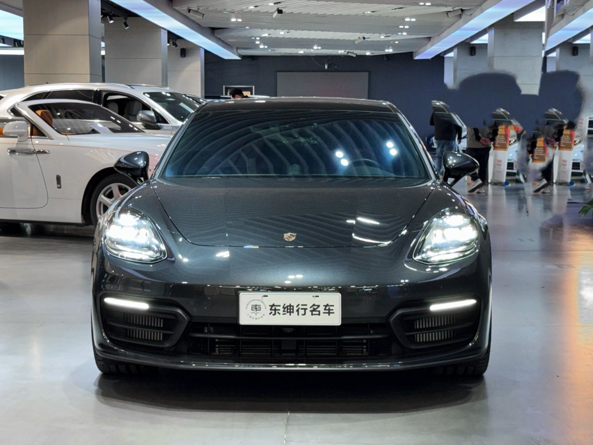 2023年5月保時(shí)捷 Panamera  2022款 Panamera 行政加長(zhǎng)版 2.9T