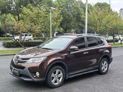 2013年6月 豐田 RAV4榮放 2.0L CVT四驅(qū)新銳版圖片