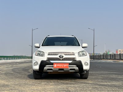 2013年5月 丰田 RAV4 荣放 2.0L CVT两驱先锋版图片