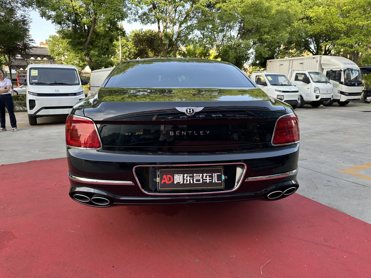 賓利 飛馳  2023款 4.0T V8 雅度版圖片