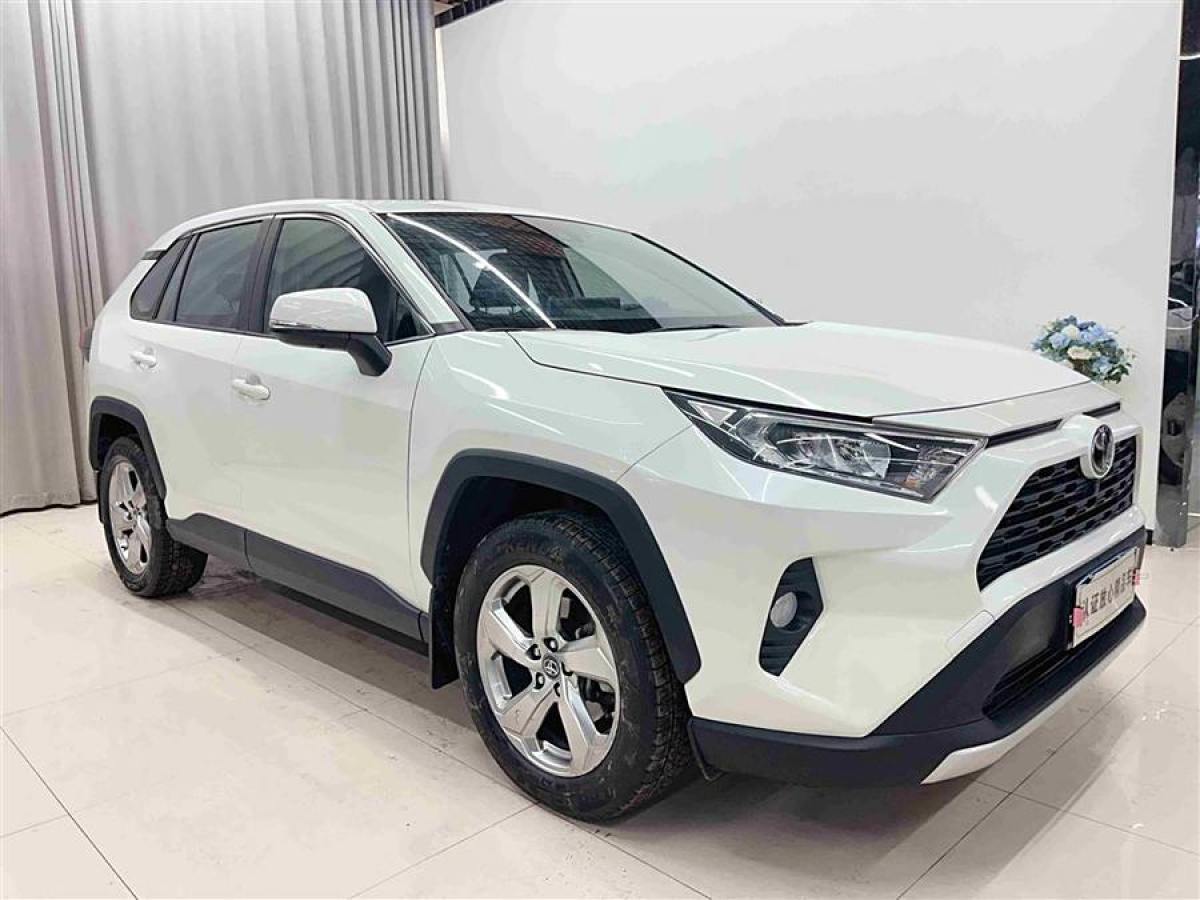 豐田 RAV4榮放  2020款 2.0L CVT四驅(qū)風(fēng)尚PLUS版圖片