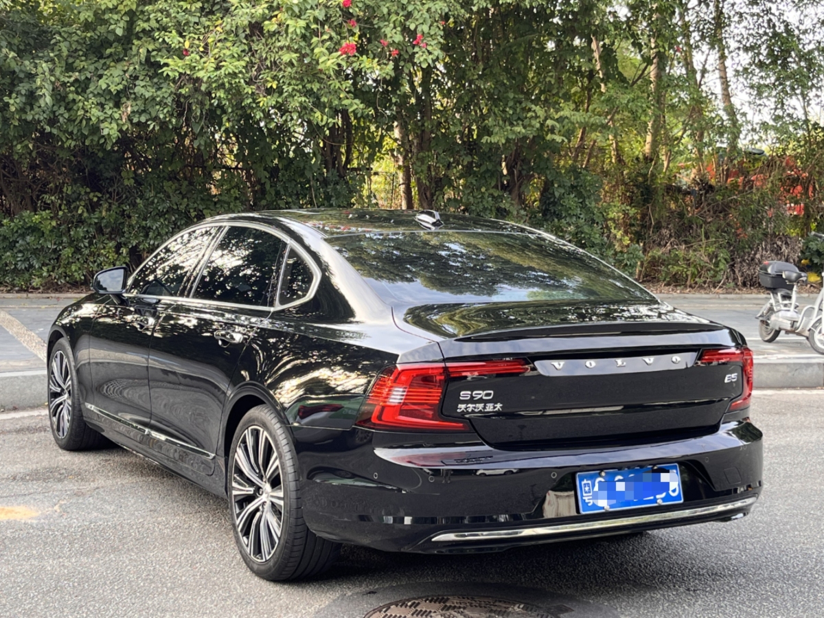 沃爾沃 S90  2025款 B5 智雅豪華版圖片