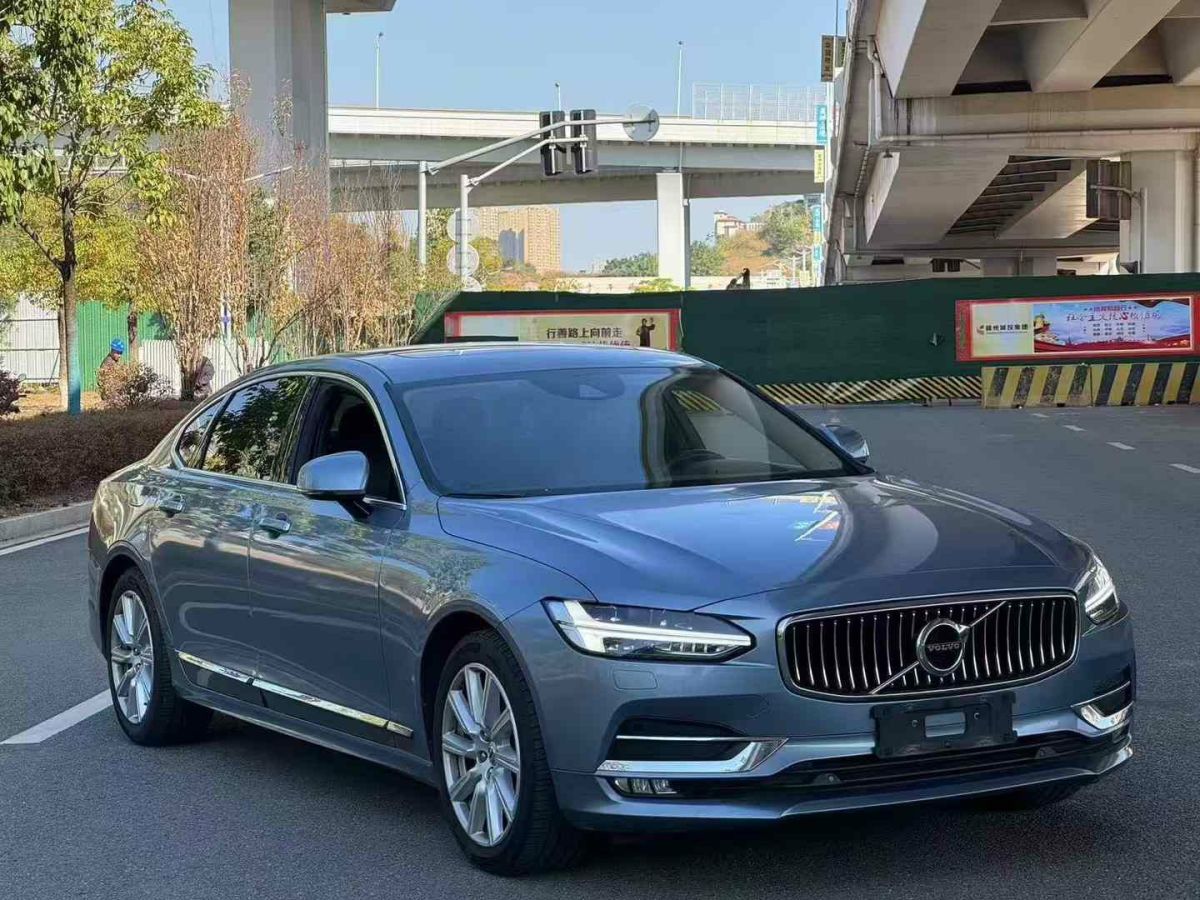 沃爾沃 S90  2020款  T4 智行豪華版圖片