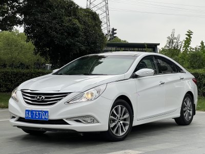 2014年4月 现代 索纳塔 2.0L 自动豪华版图片