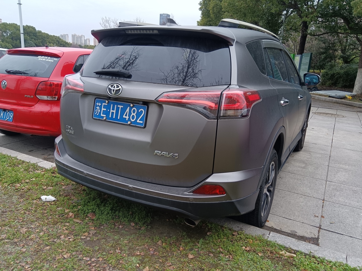 豐田 RAV4  2018款 榮放 2.0L CVT兩驅(qū)風尚版圖片