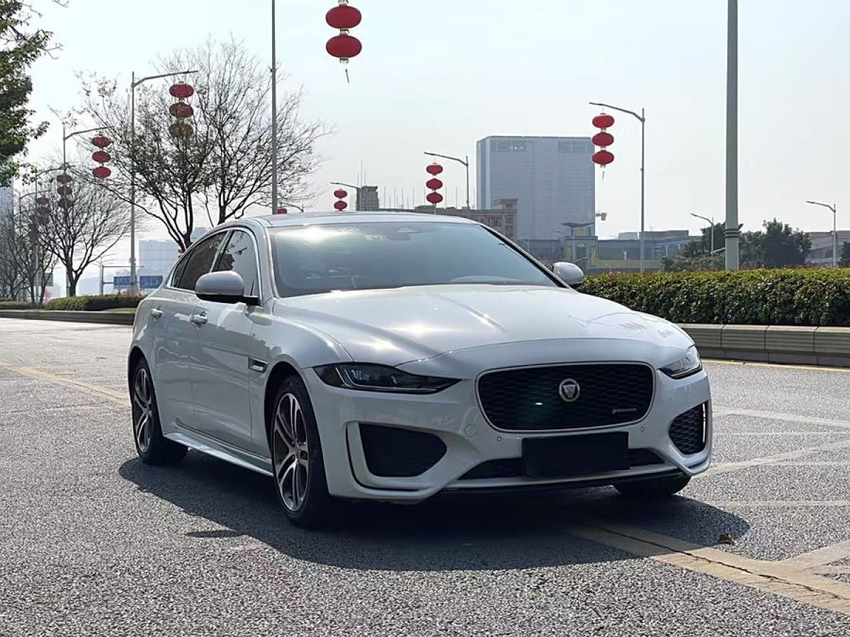 捷豹 XEL  2022款 2.0T 250PS R-DYNAMIC S進(jìn)取運(yùn)動(dòng)版圖片