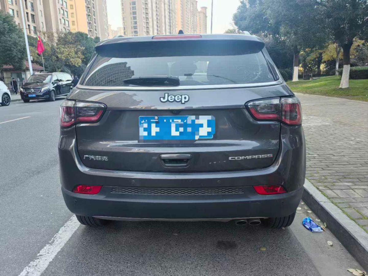 Jeep 指南者  2020款 220T 自動(dòng)夜鷹版圖片