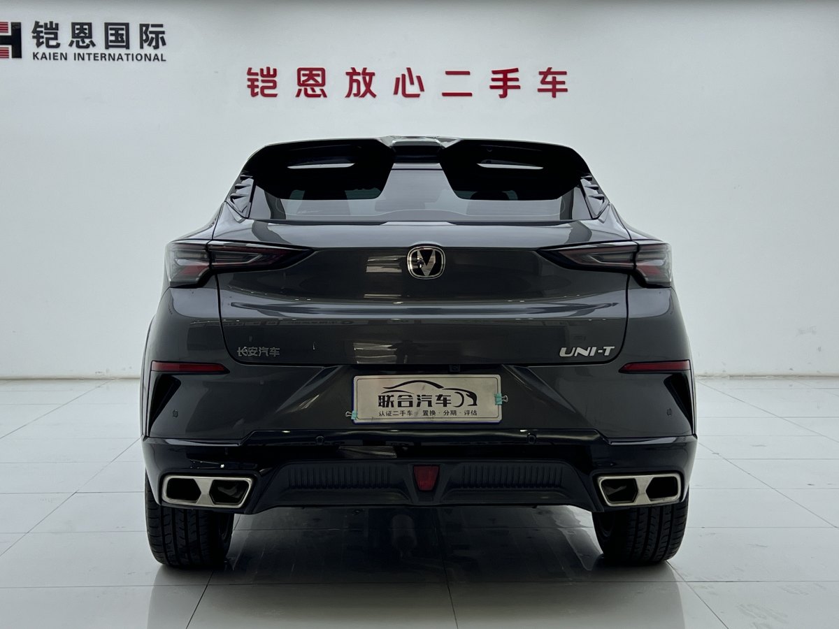 長(zhǎng)安 UNI-T  2023款 第二代 1.5T 尊享型圖片