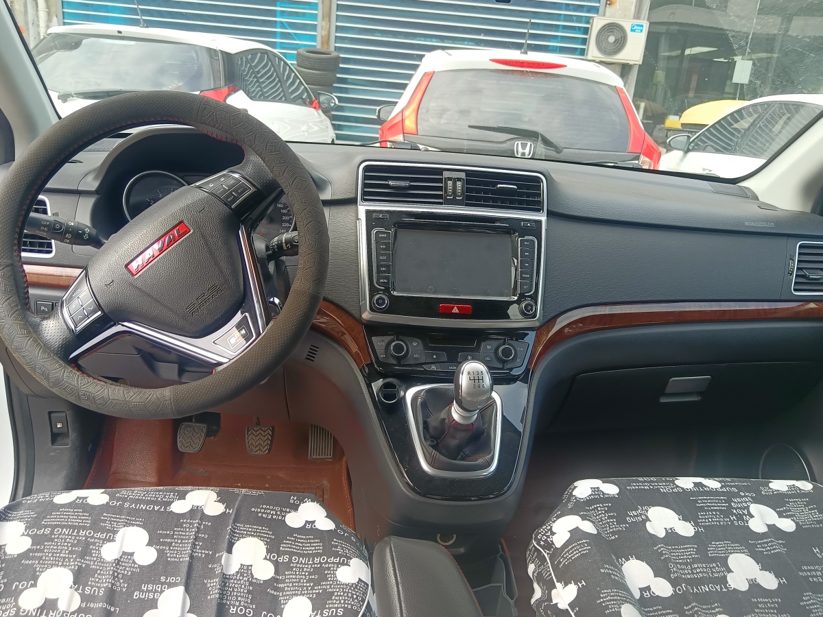 哈弗 H6  2014款 運動版 1.5T 手動兩驅(qū)精英型圖片