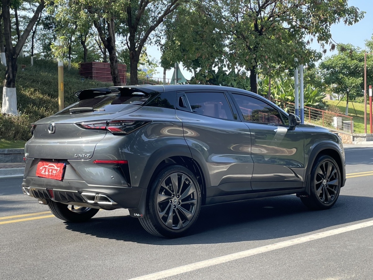 長(zhǎng)安 UNI-T  2020款 1.5T 旗艦型圖片