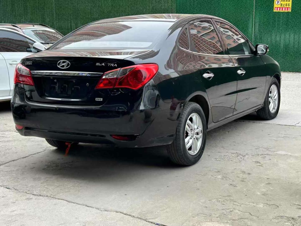 現(xiàn)代 悅動  2011款 1.6L 自動頂級型圖片