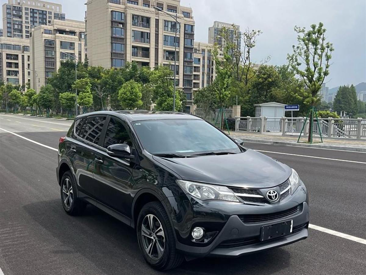 豐田 RAV4榮放  2015款 2.0L CVT兩驅(qū)風(fēng)尚版圖片