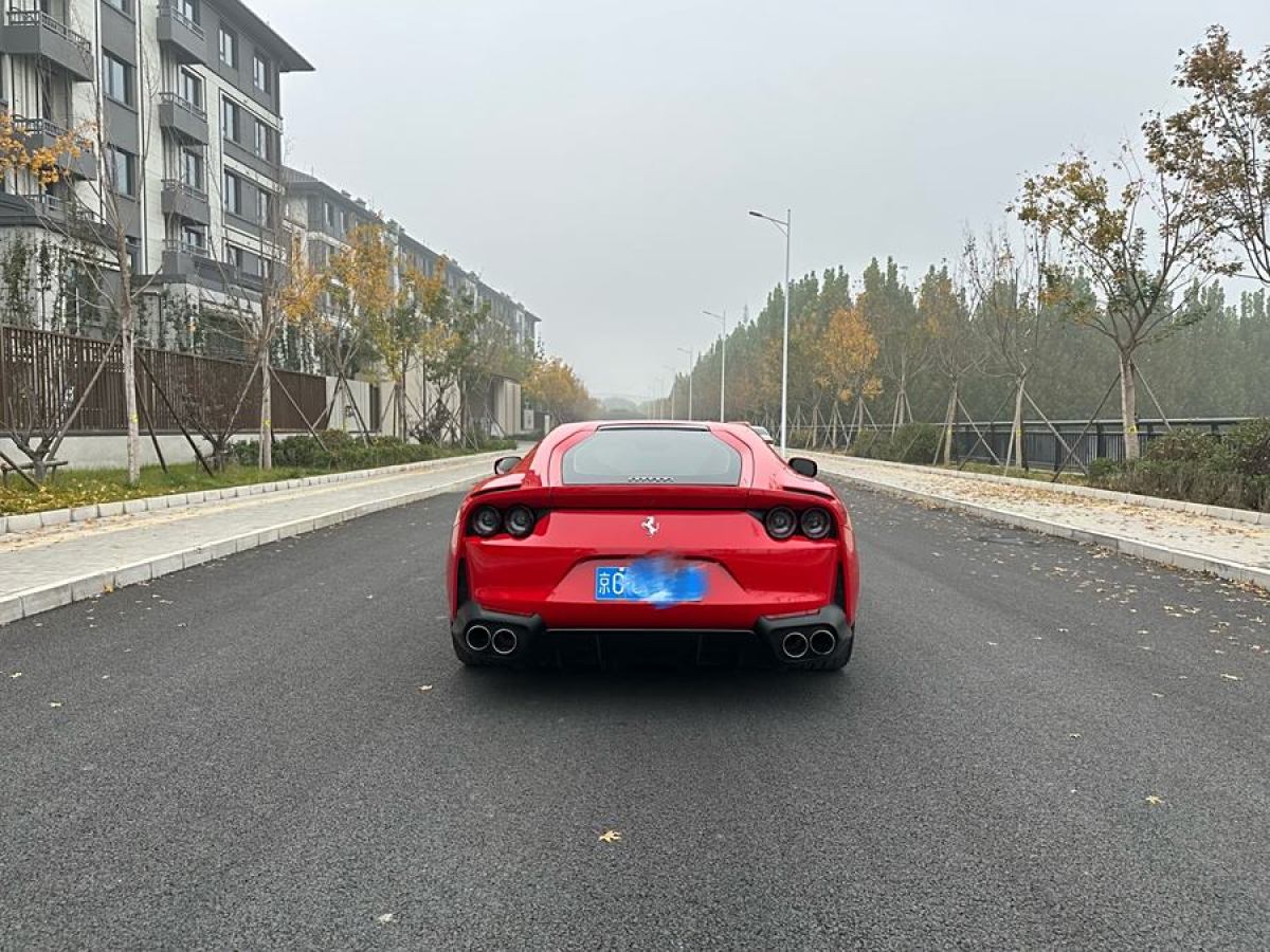 法拉利 812 Superfast  2017款 6.5L 標(biāo)準(zhǔn)型圖片