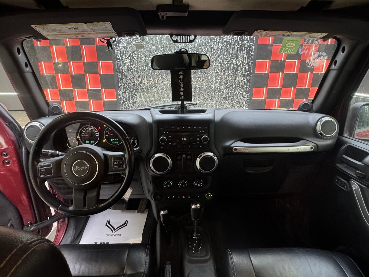 Jeep 牧马人  2013款 3.6L Sahara 两门版图片