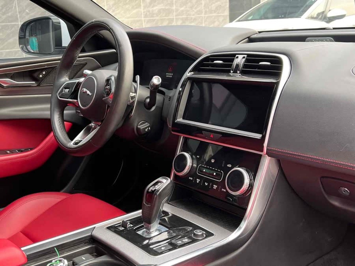 捷豹 XEL  2021款 2.0T 250PS R-DYNAMIC S進取運動版圖片