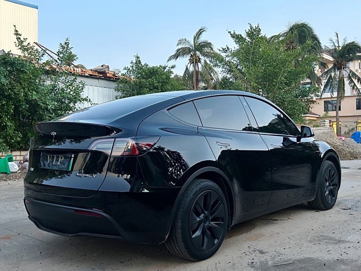 特斯拉 Model Y  2023款 煥新版 后輪驅(qū)動(dòng)圖片