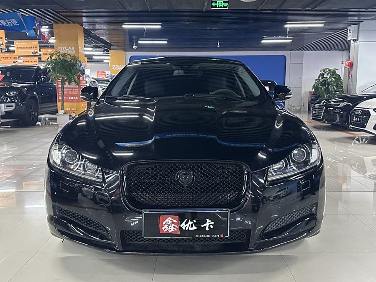 捷豹 XF  2014款 XF 2.0T 豪華版圖片