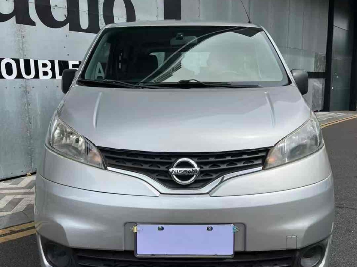 日產(chǎn) NV200  2010款 1.6L 豪華型圖片