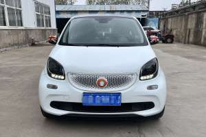 fortwo smart 0.9T 66千瓦硬顶先锋版