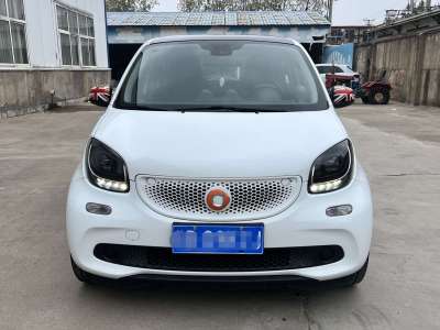 2017年2月 smart fortwo 0.9T 66千瓦硬頂先鋒版圖片