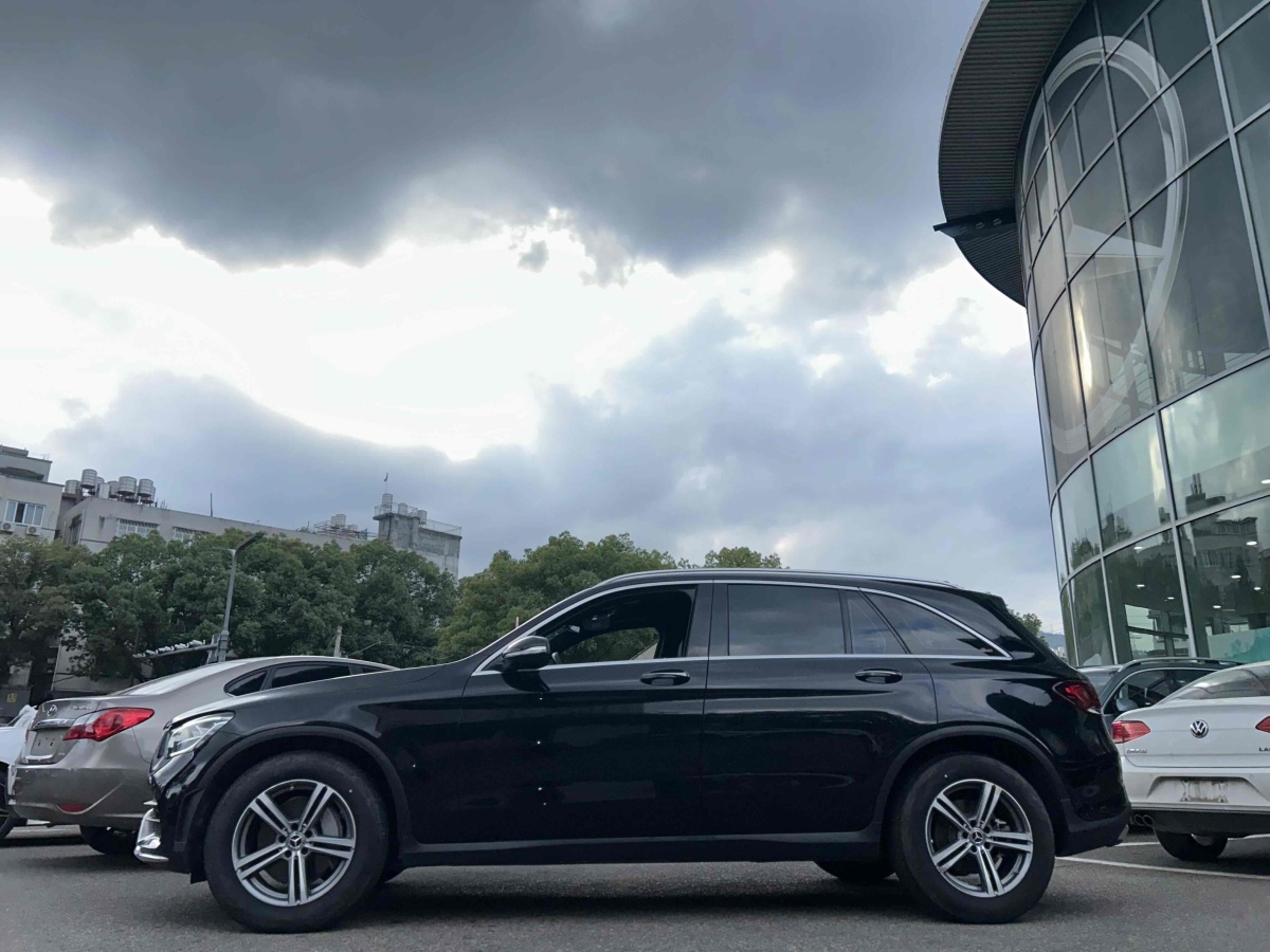 奔馳 奔馳GLC  2018款 改款 GLC 260 4MATIC 豪華型圖片
