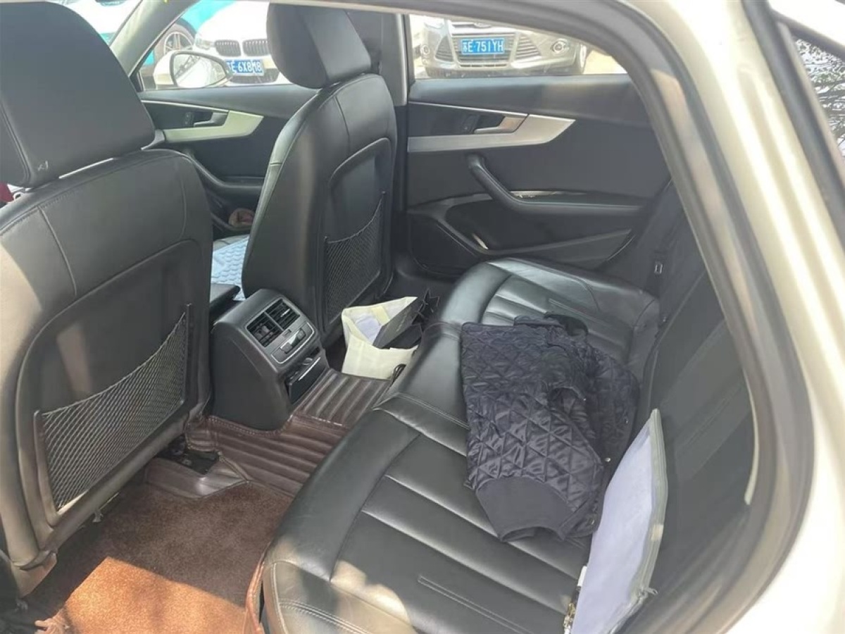 奧迪 奧迪A4L  2019款 40 TFSI 時(shí)尚型 國(guó)VI圖片