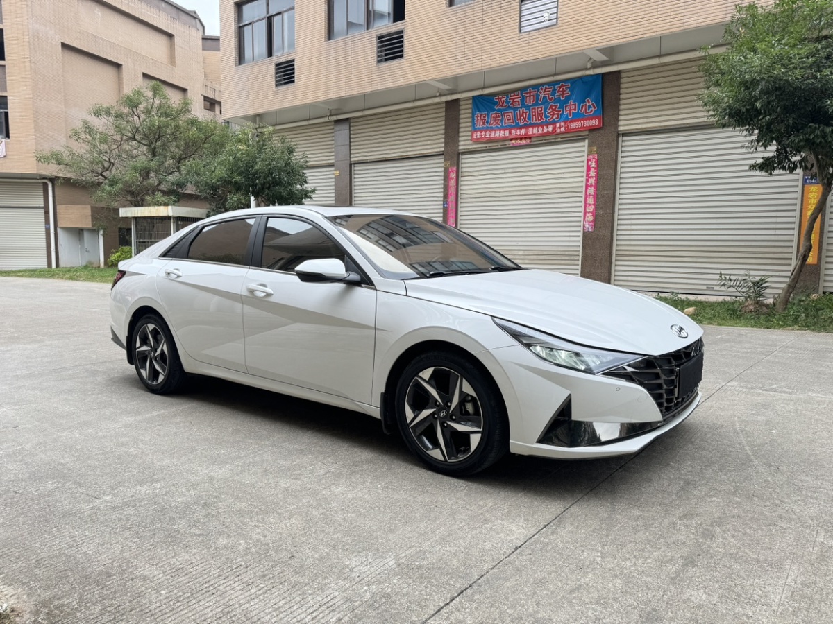 現(xiàn)代 伊蘭特  2021款 1.5L LUX尊貴版圖片