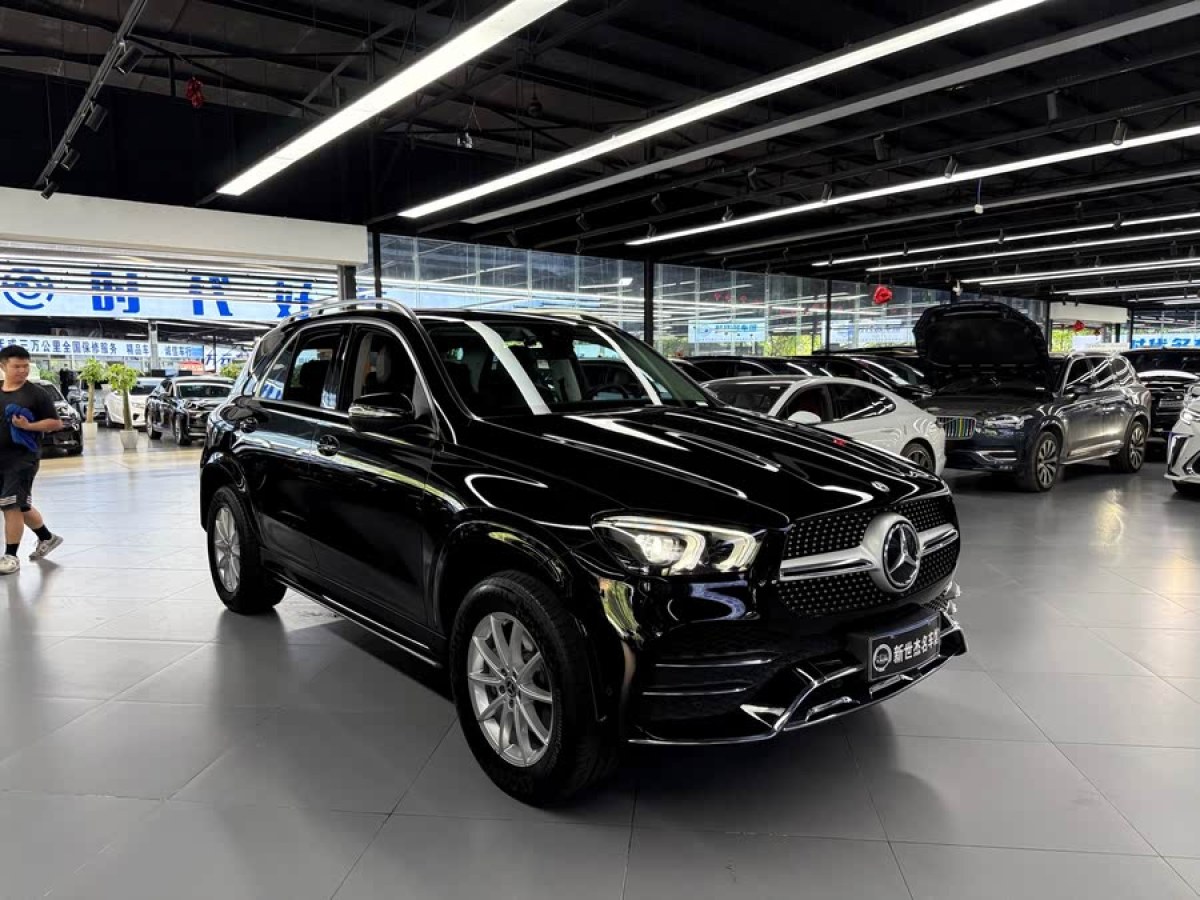 奔馳 奔馳GLE  2024款 改款 GLE 350 4MATIC 時(shí)尚型圖片
