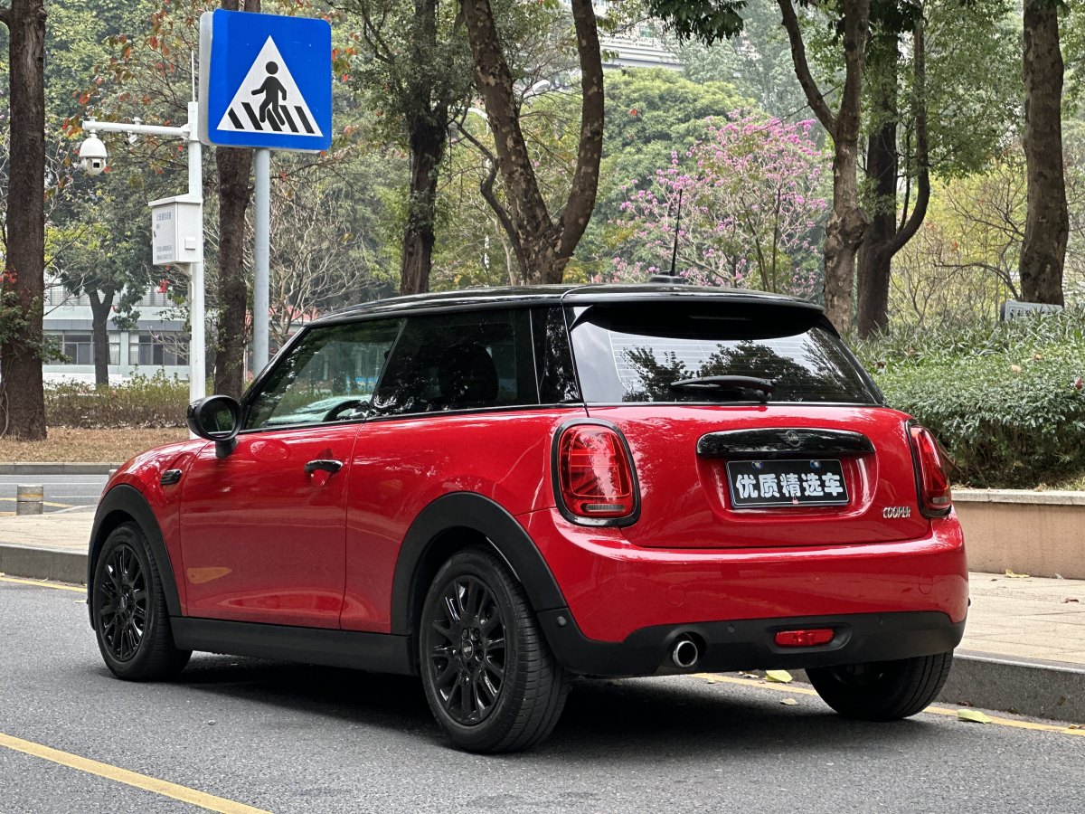 MINI MINI  2020款 1.5T COOPER 經(jīng)典派圖片