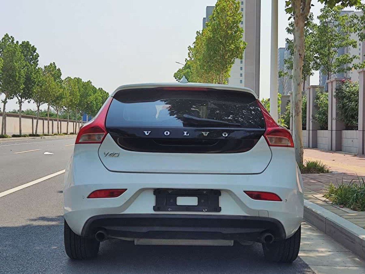 沃爾沃 V40  2015款 1.6T 智逸版圖片