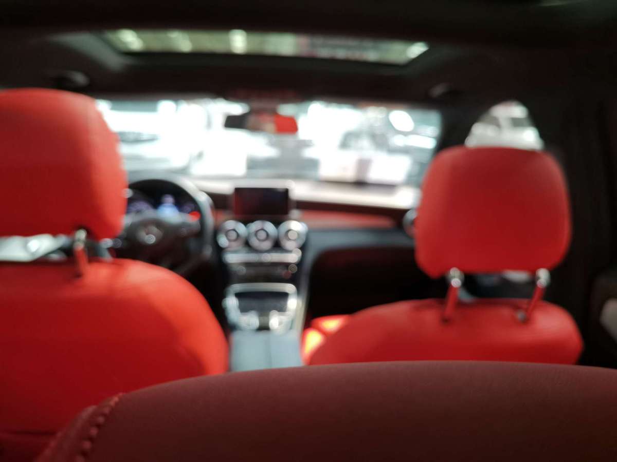 奔驰 奔驰GLC  2018款 改款 GLC 200 4MATIC图片