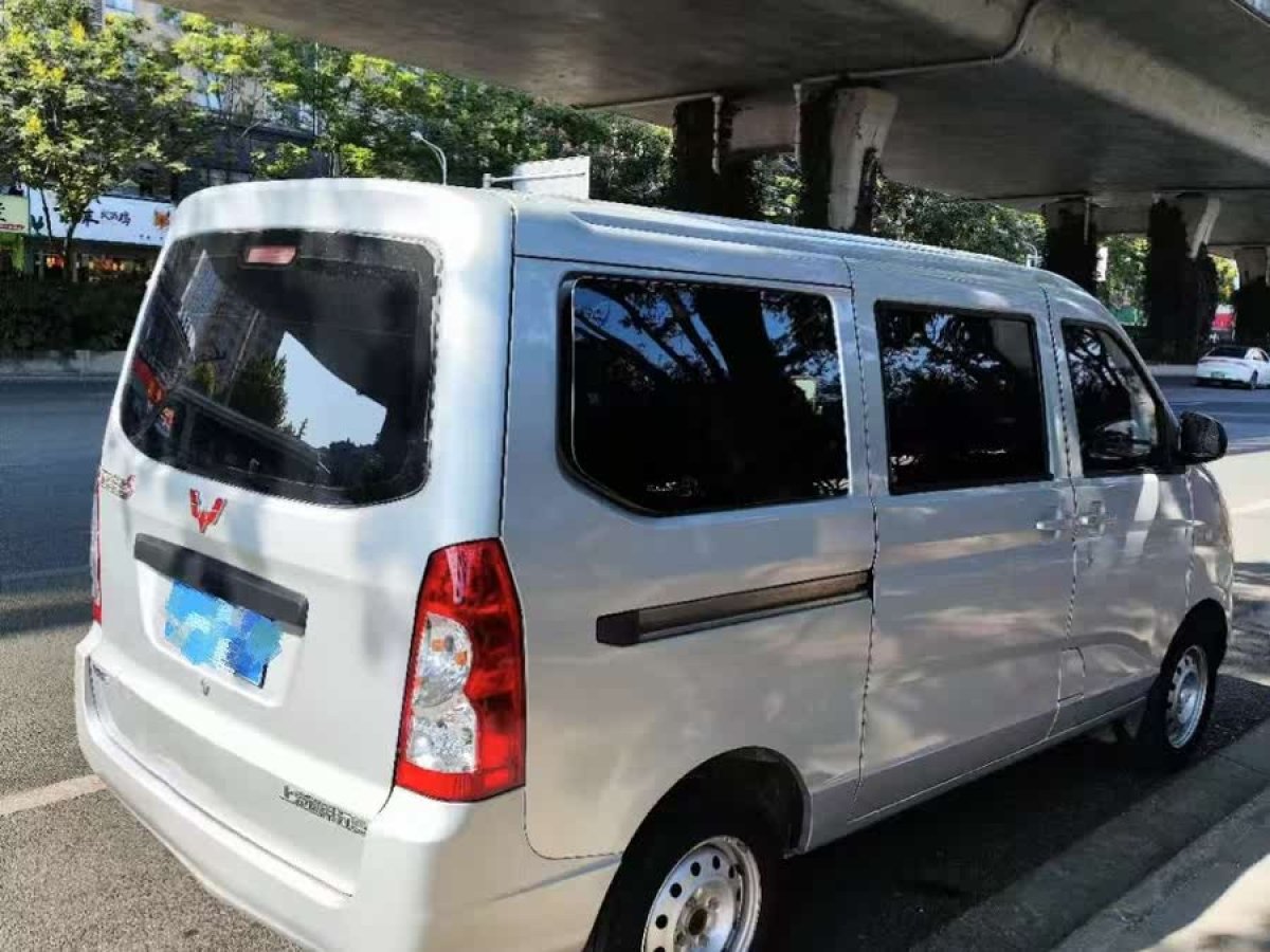 五菱 五菱榮光  2011款 1.2L基本型圖片