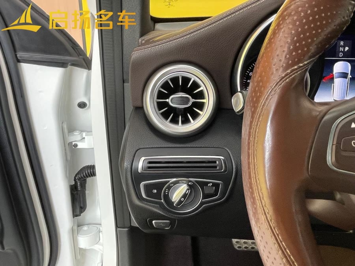 奔馳 奔馳GLC  2019款 GLC 260 4MATIC 動(dòng)感型圖片