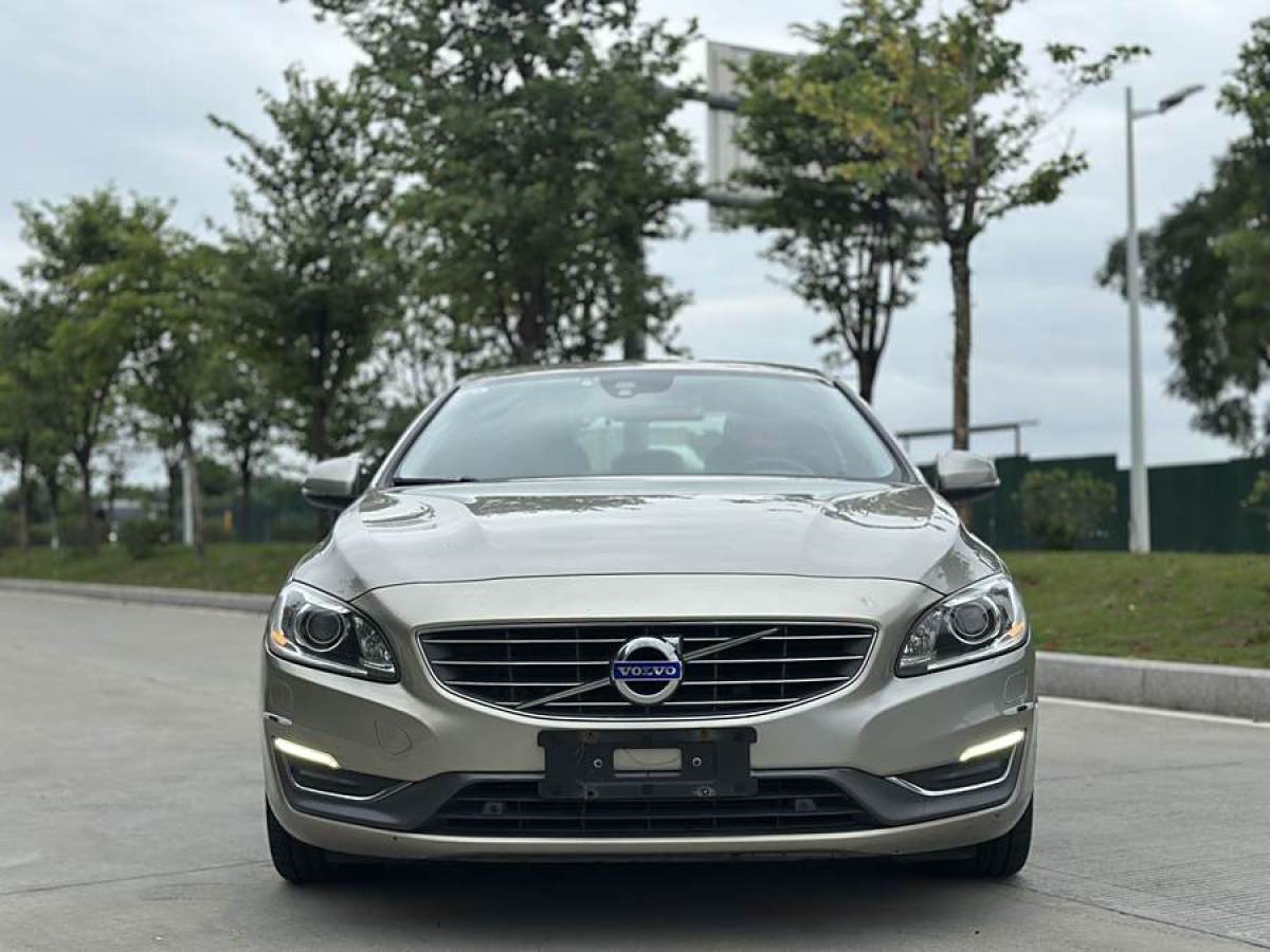 沃爾沃 S60  2015款 L 2.0T 智遠(yuǎn)版圖片