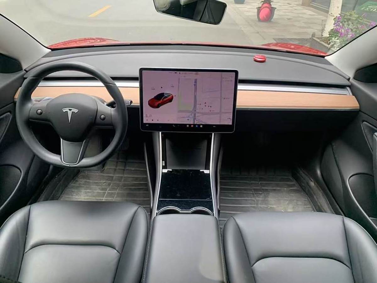 特斯拉 Model 3  2019款 長續(xù)航后驅(qū)版圖片