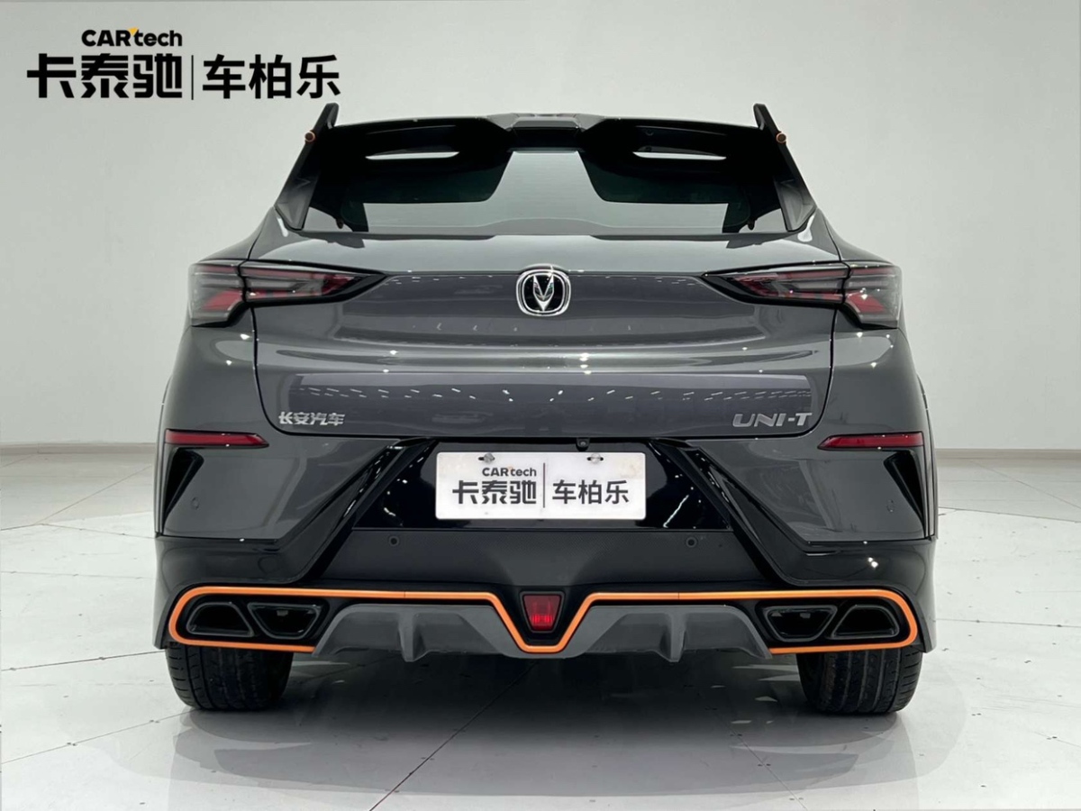 長(zhǎng)安 UNI-T  2022款 1.5T 尊貴型圖片