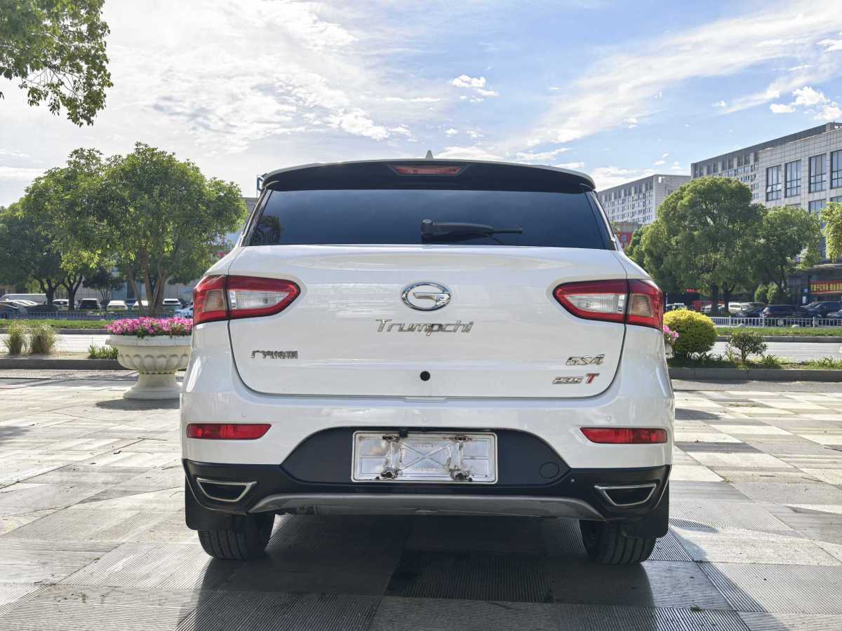 廣汽傳祺 GS4  2017款 235T 手動兩驅(qū)豪華版圖片