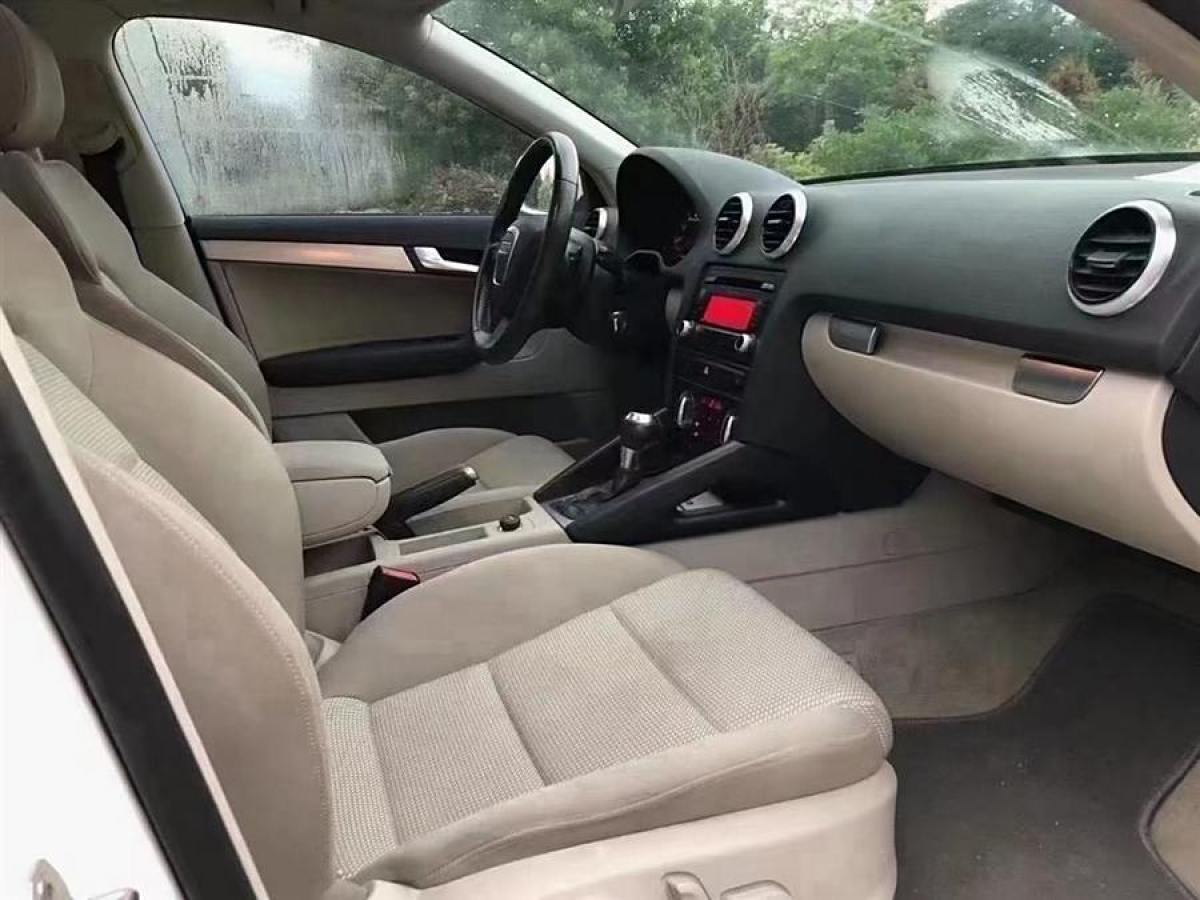 奧迪 奧迪A3  2010款 Sportback 1.8T 豪華型圖片