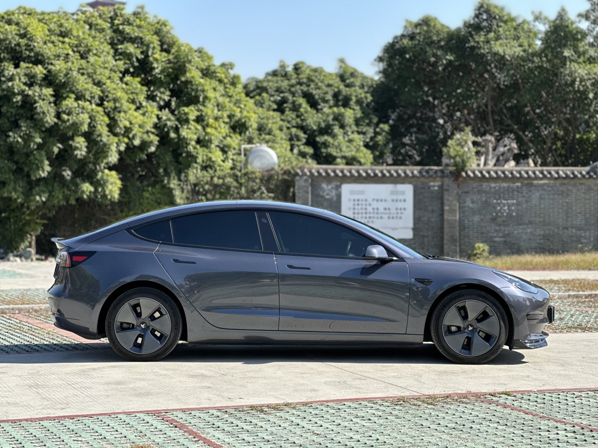 特斯拉 Model Y  2022款 改款 后輪驅(qū)動(dòng)版圖片